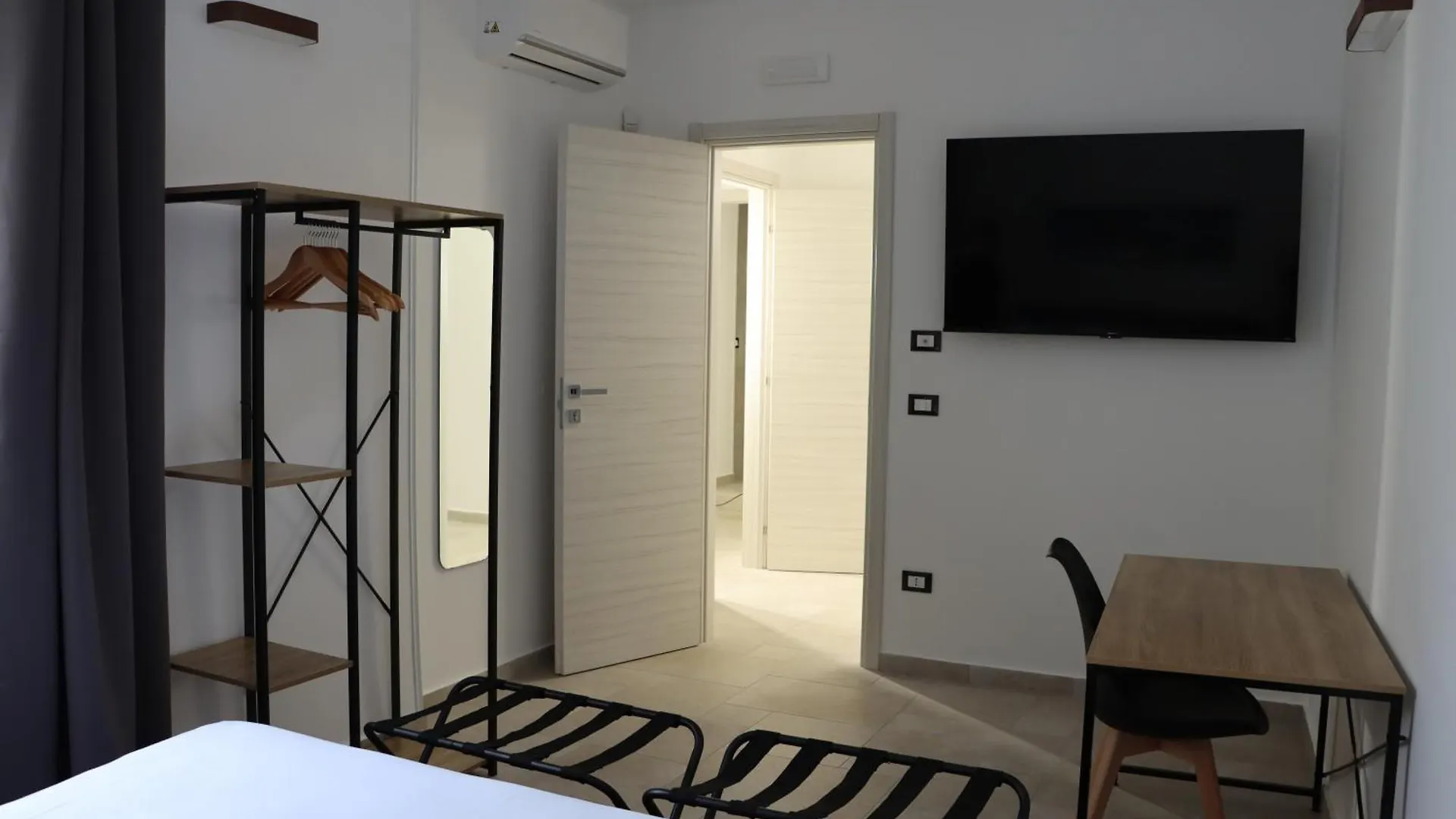 Aparthotel Sisina'S Suite Lecce